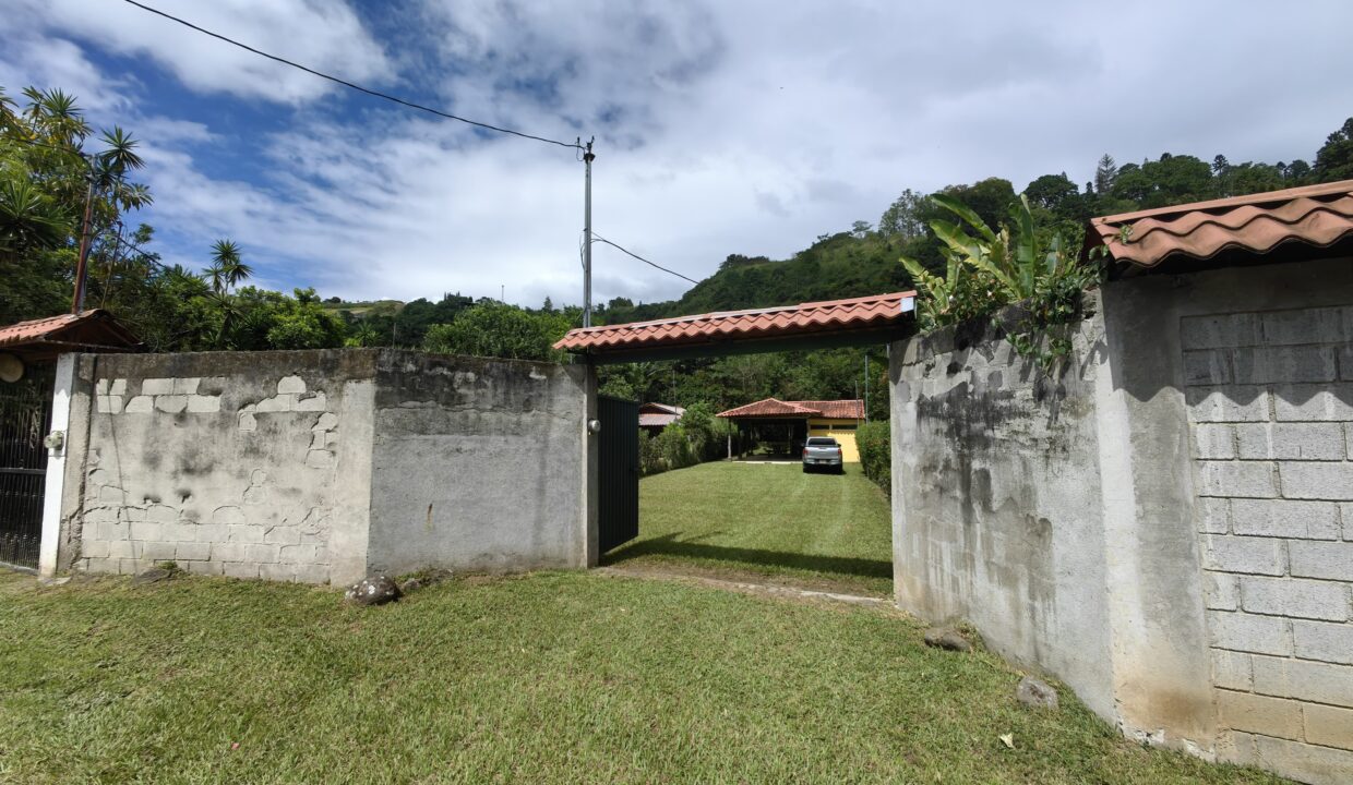 WhatsApp Image 2025-11-27 at 18.57.24 (5)