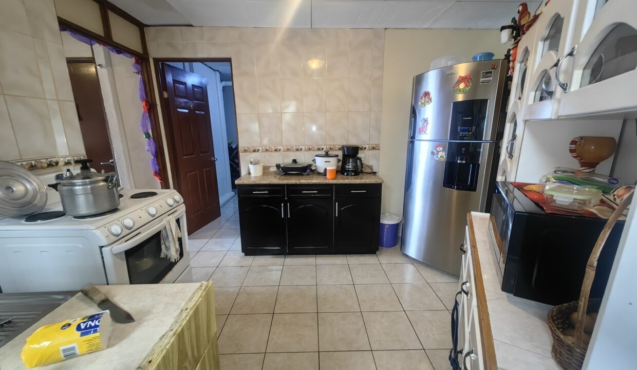 WhatsApp Image 2025-12-08 at 10.45.40 (2)