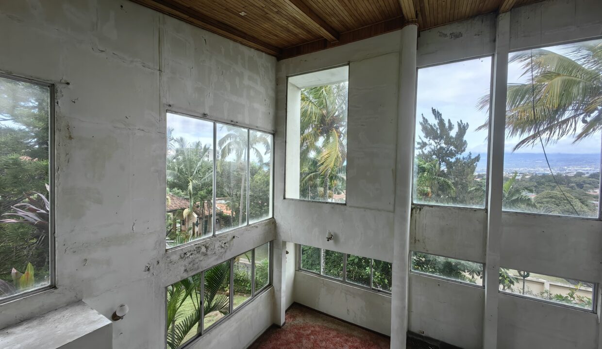 WhatsApp Image 2025-12-08 at 11.16.08 (1)