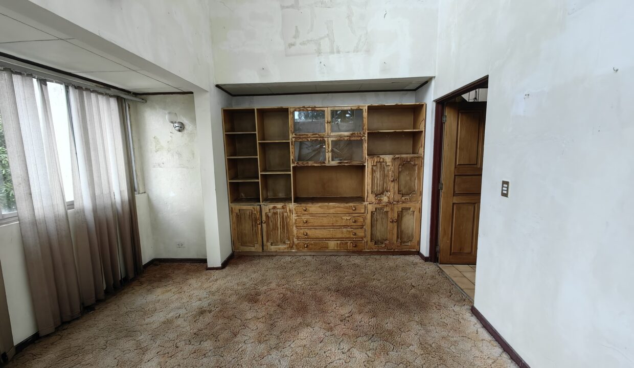 WhatsApp Image 2025-12-08 at 11.16.32