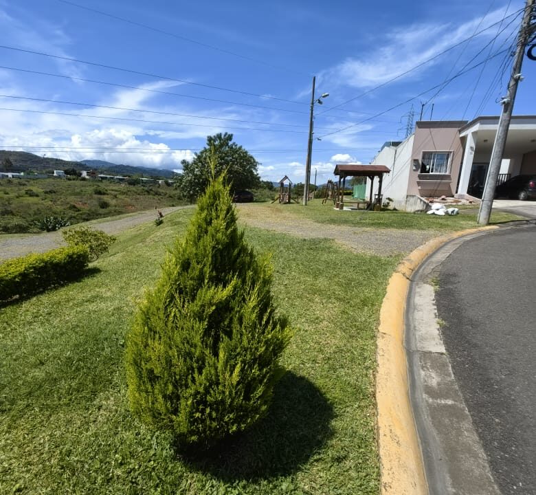 WhatsApp Image 2025-11-07 at 13.49.26