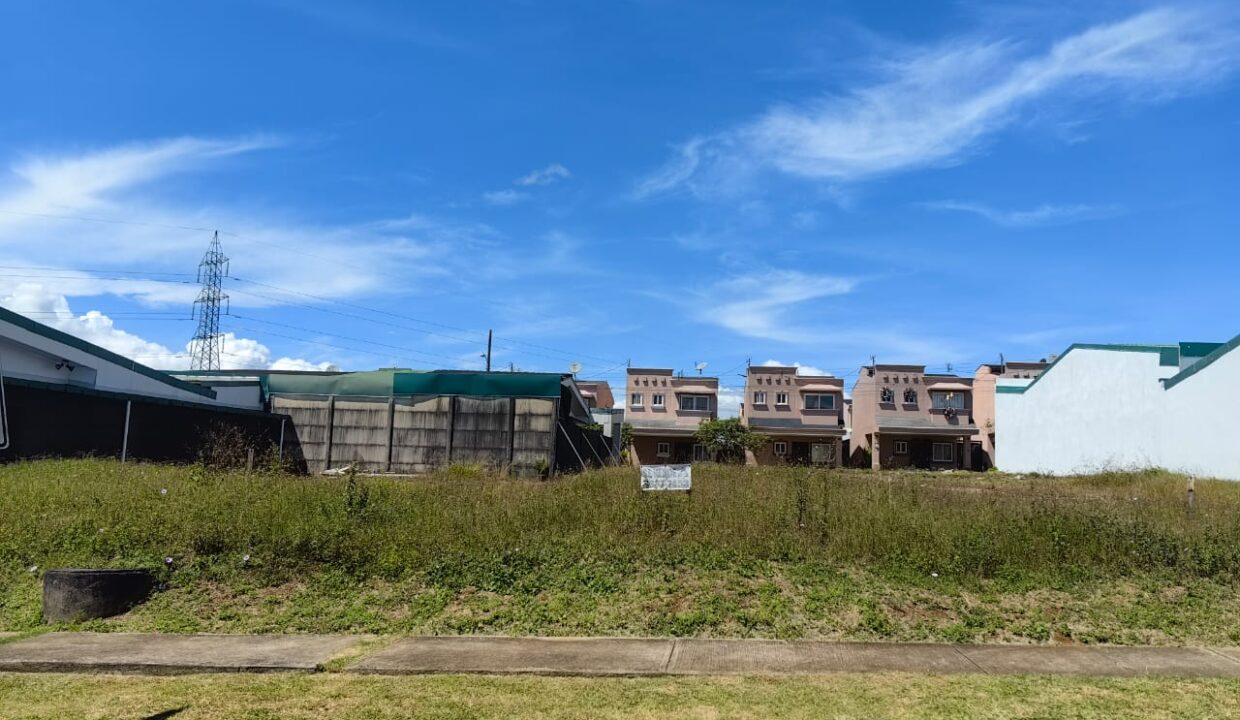 WhatsApp Image 2025-11-07 at 13.49.29 (1)