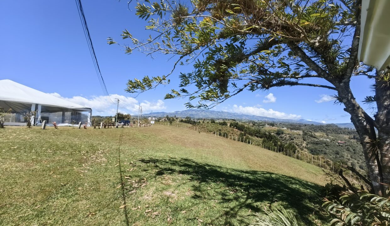 WhatsApp Image 2026-01-27 at 15.03.45