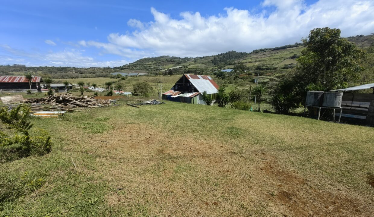 WhatsApp Image 2026-04-15 at 16.05.15