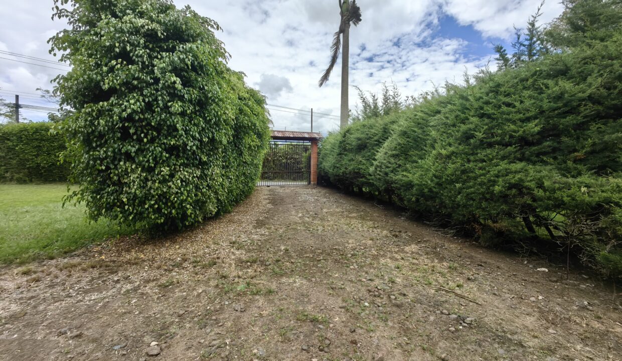 WhatsApp Image 2026-04-22 at 10.00.27 (2)