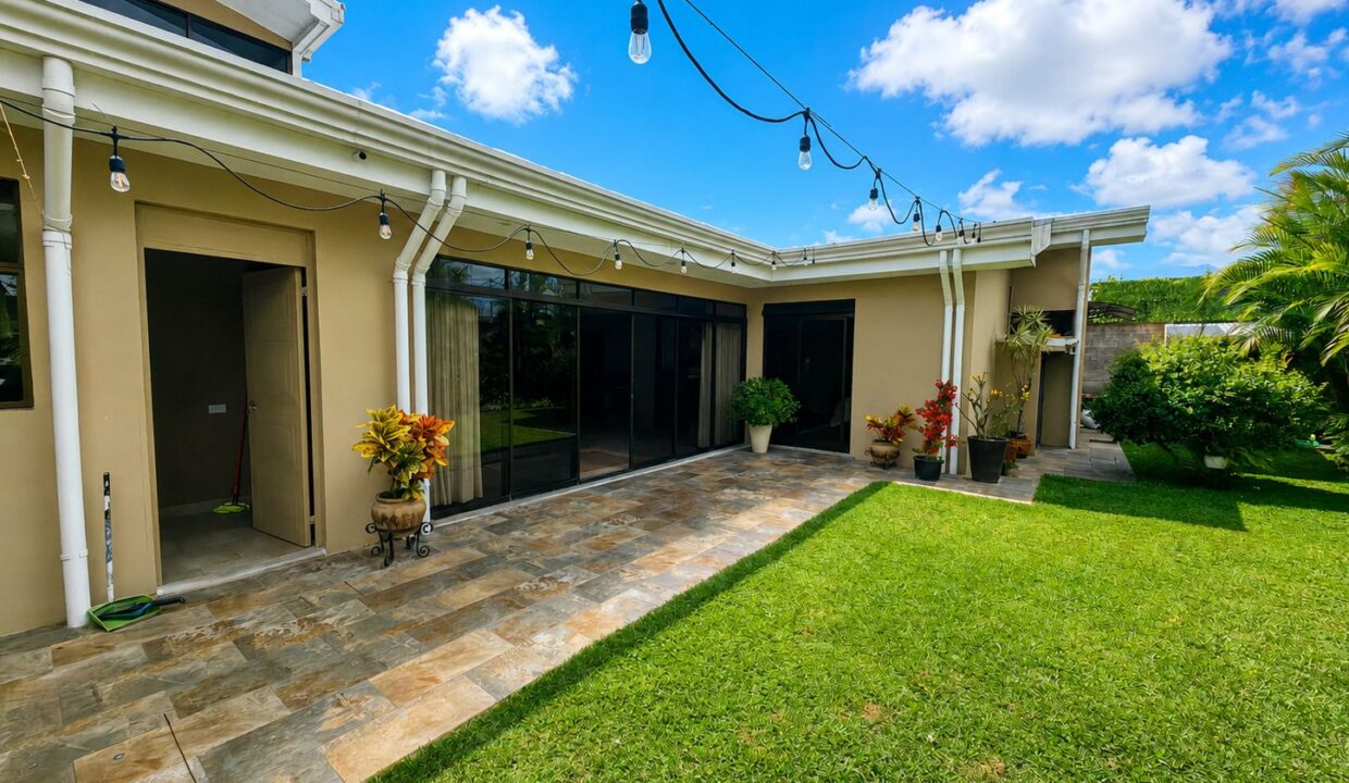 WhatsApp Image 2026-05-20 at 16.19.19 (1)